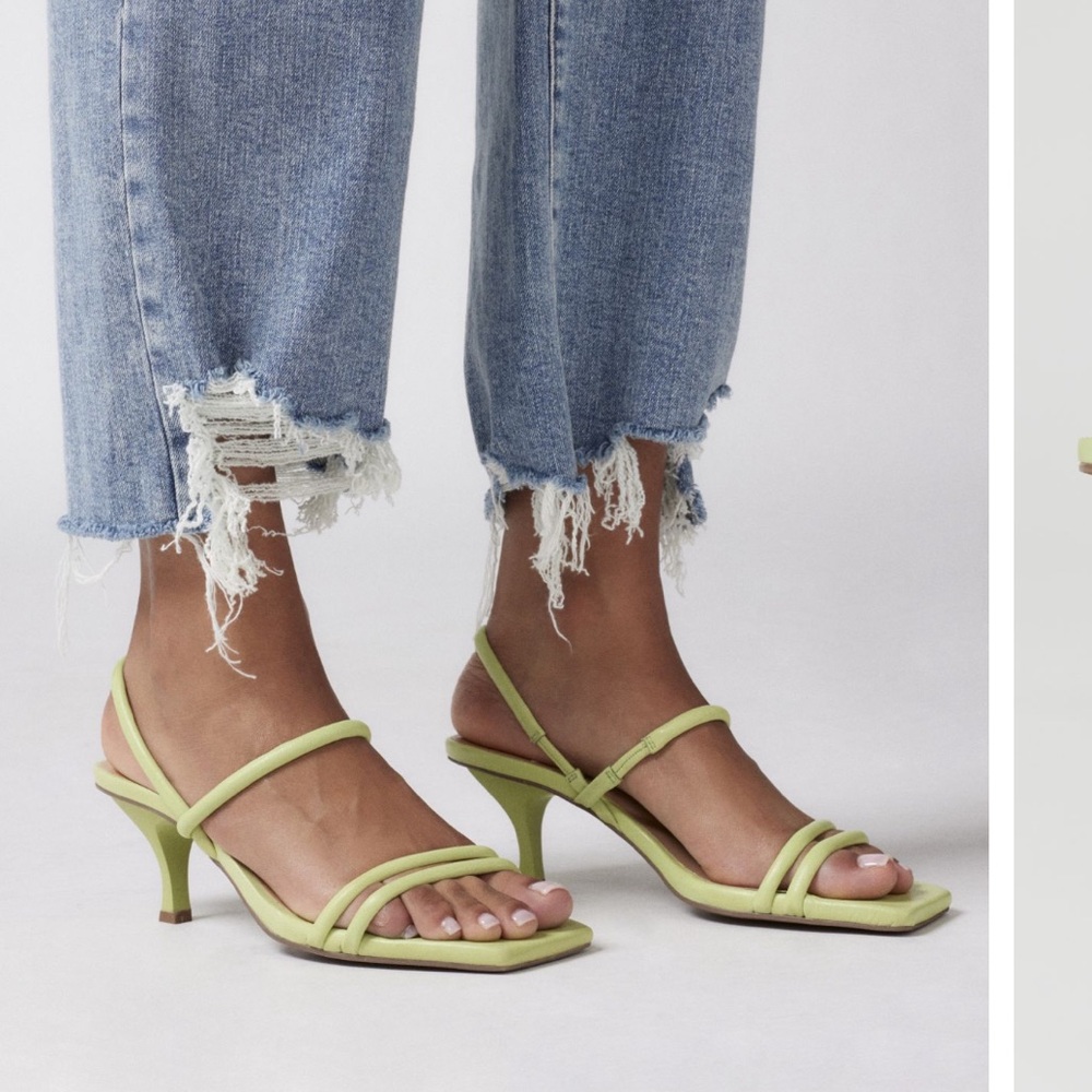 Light green strappy kitten heels UO NWT size 7.5
